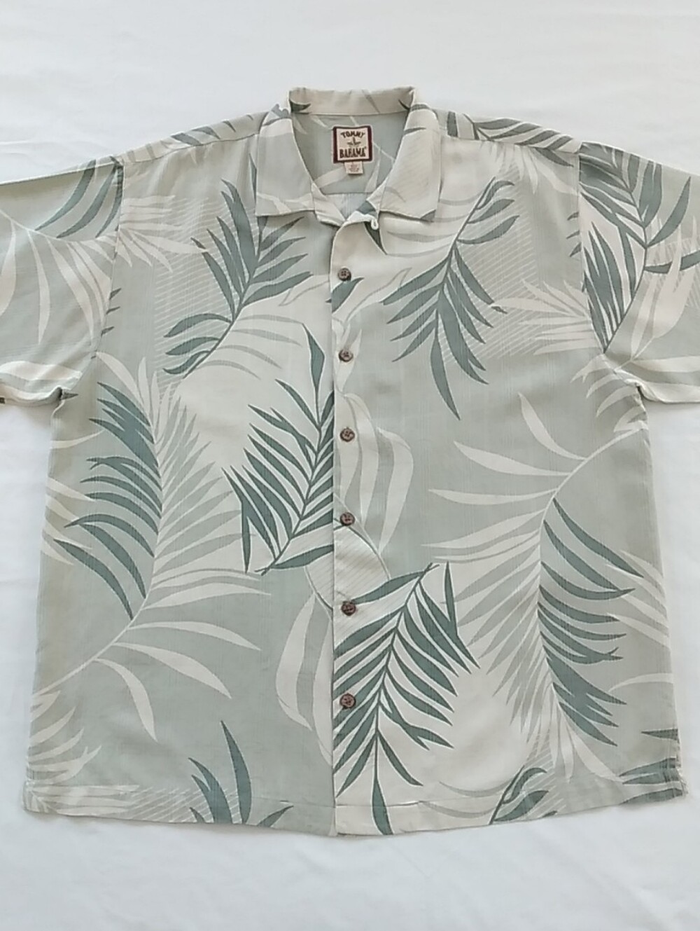 Tommy Bahama Light Green & Cream Palm Leaf Camp Shirt 100% Silk Tropical Resort